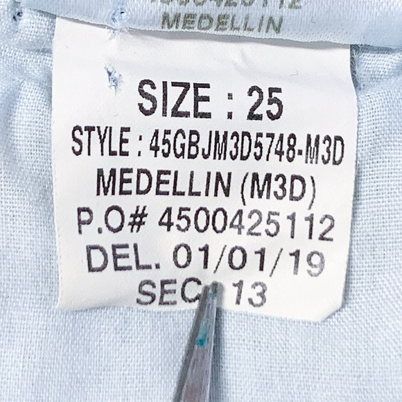 Joe’s High-Waist Ripped Jeans - Picture 10 of 11